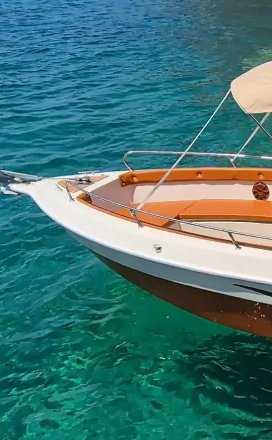 Private Boat Trips in Paleokastritsa